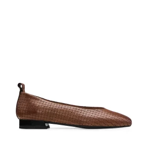 Sapato Sabrinas Mulher Gravado Camel